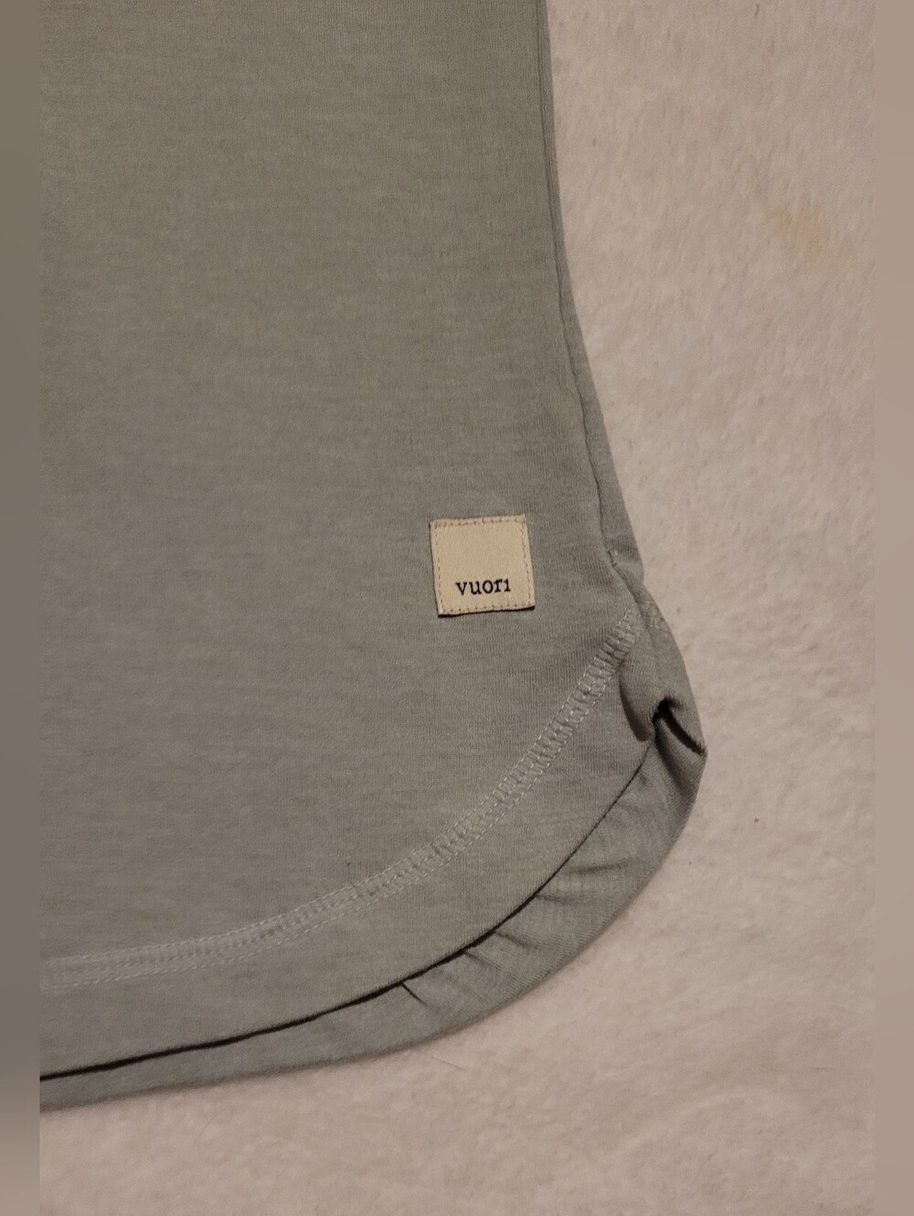 Vuori Rise & Shine Short Sleeve Pocket Tee - Pistachio Heather - Size M - Picture 6 of 11
